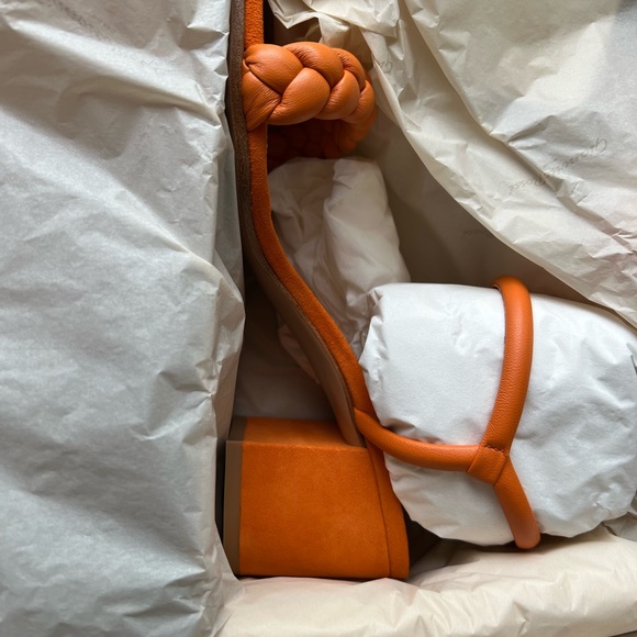 Gianvito Rossi women orange Cruz braided leather and suede sandals 37.5 Brandnew - Picture 2 of 7